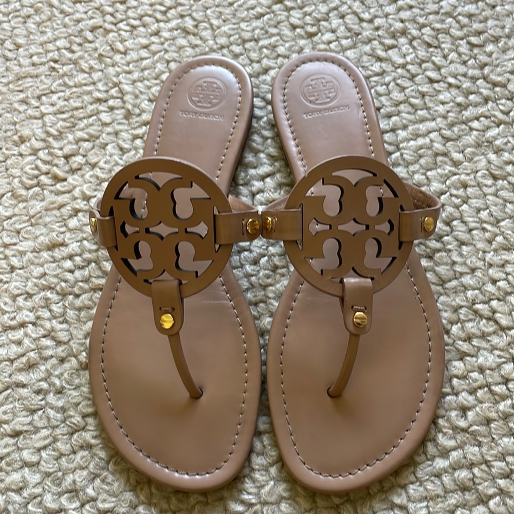 Like new Miller Cloud sandal in “light sand”.